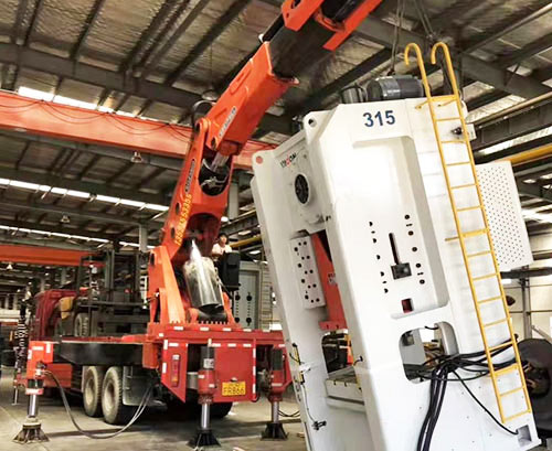 莆田荔城附近随车吊出租，轻松解决运输难题