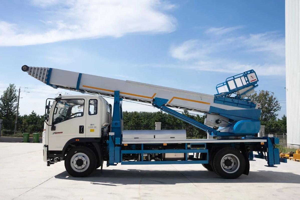 莆田荔城云梯上料车租赁费用