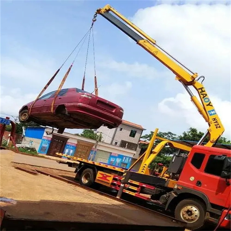 莆田荔城吊车吊汽车的正确方法